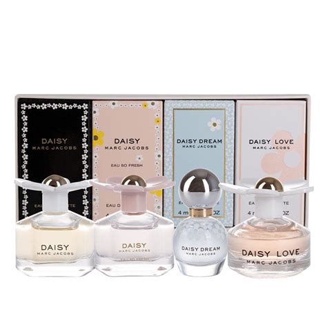 daisy marc jacobs mini set.